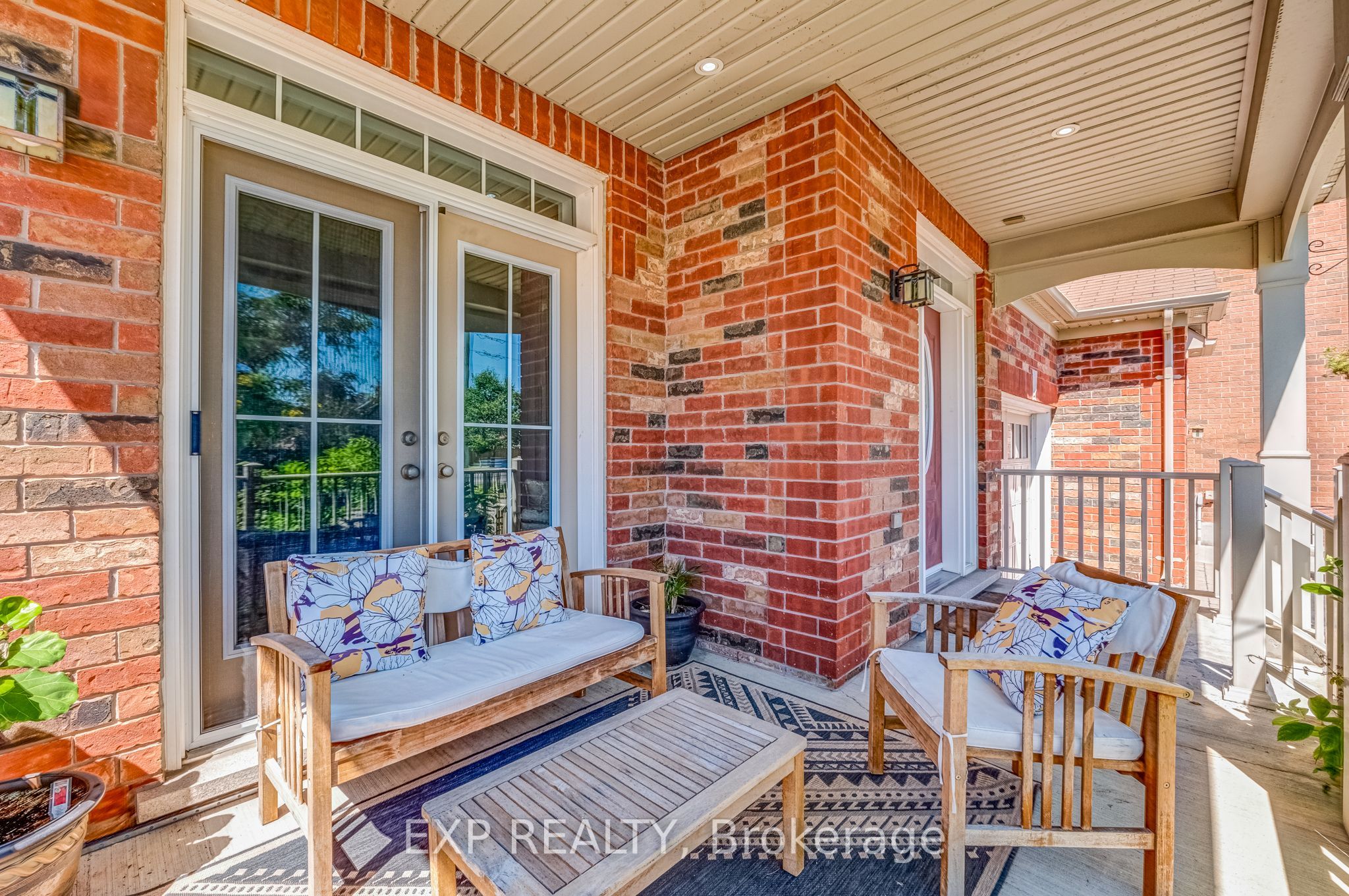 79 Bulmer Crescent