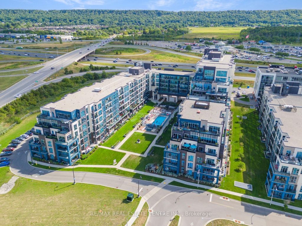 Photo of 16 Concord Place #535, Grimsby, ON L3M 0J1 (MLS # X12587830)