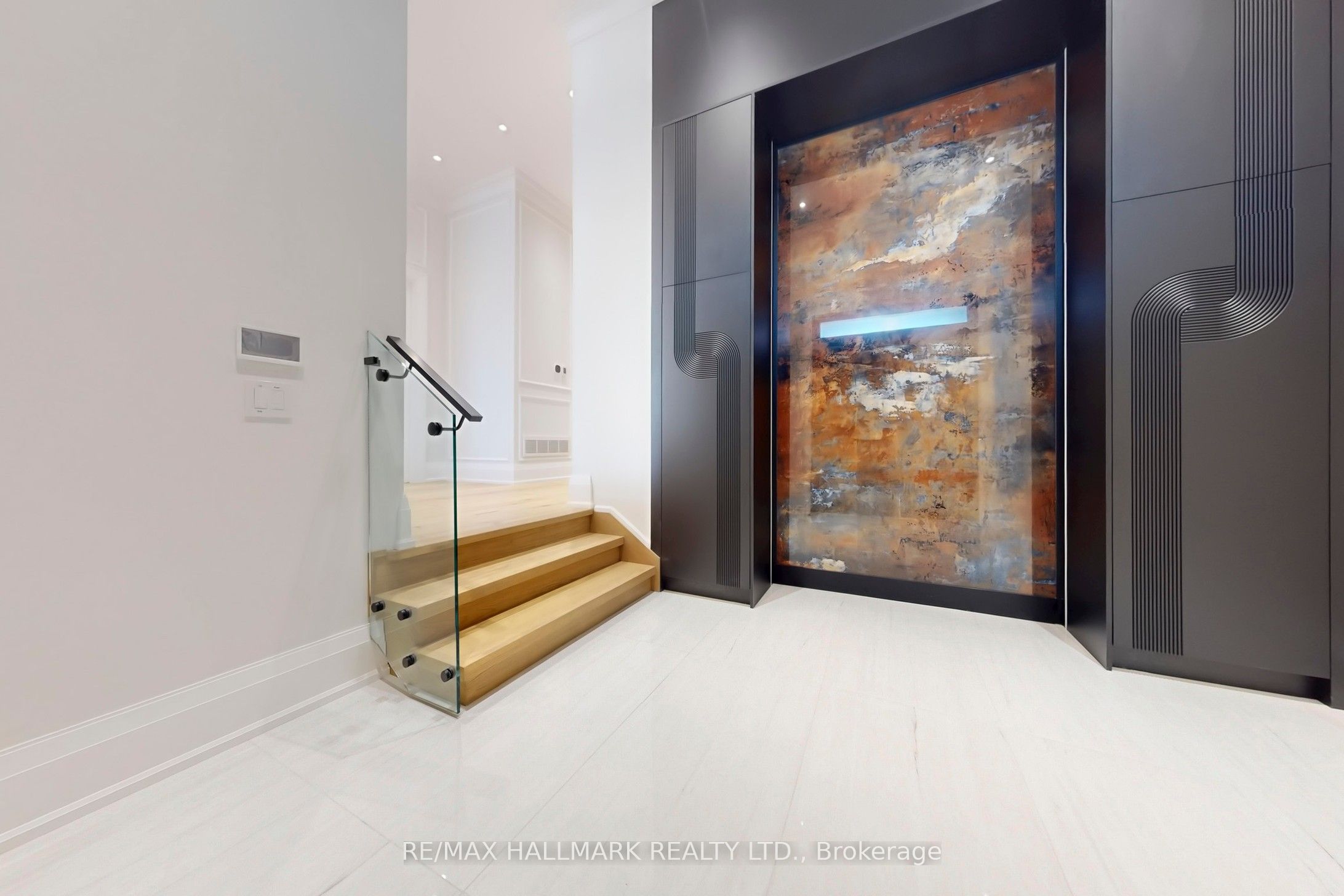 150 Olde Bayview Avenue