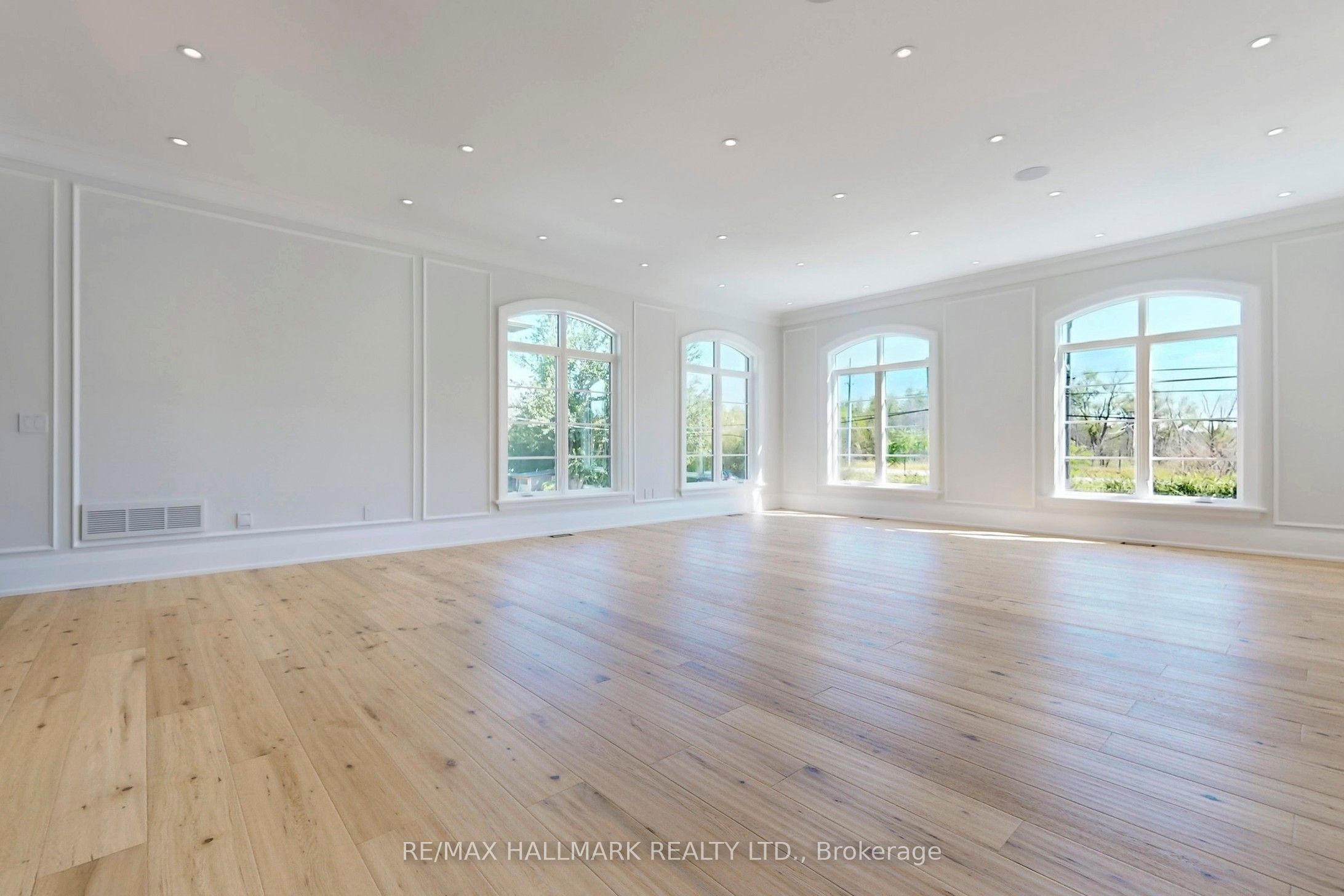 150 Olde Bayview Avenue