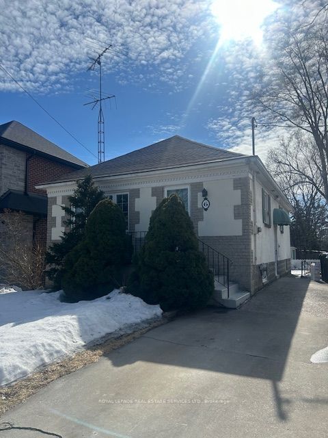 6 Hiawatha Parkway Basement Mississauga ON L5G 3R7