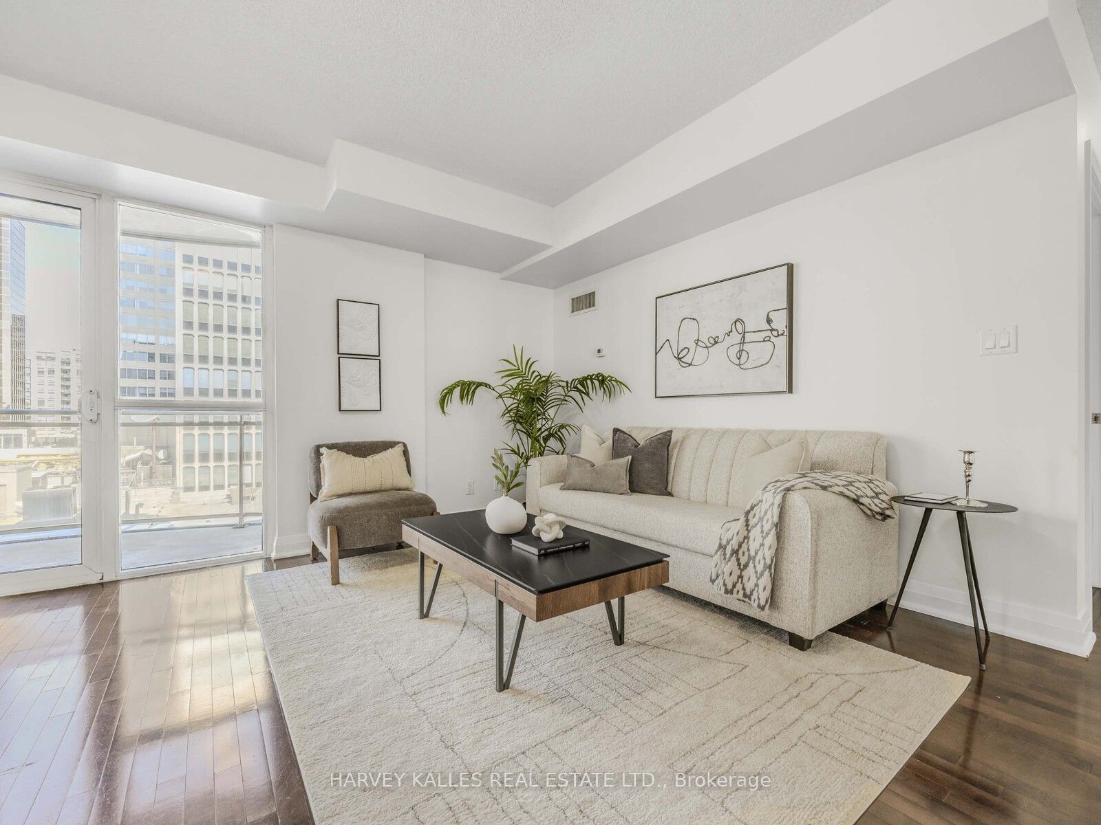 1430 Yonge Street 606