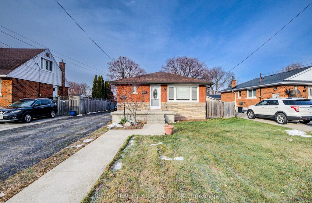 Photo of 150 Howard Avenue, Hamilton, ON L9A 2W8 (MLS # X12649042)