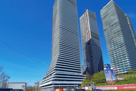 30 Shore Breeze Drive 1113 Toronto ON M8V 0J1