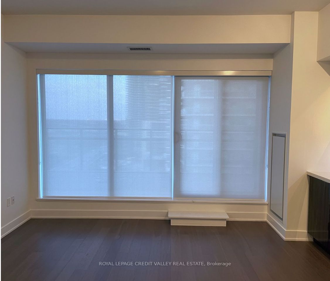 30 Shore Breeze Drive 1113