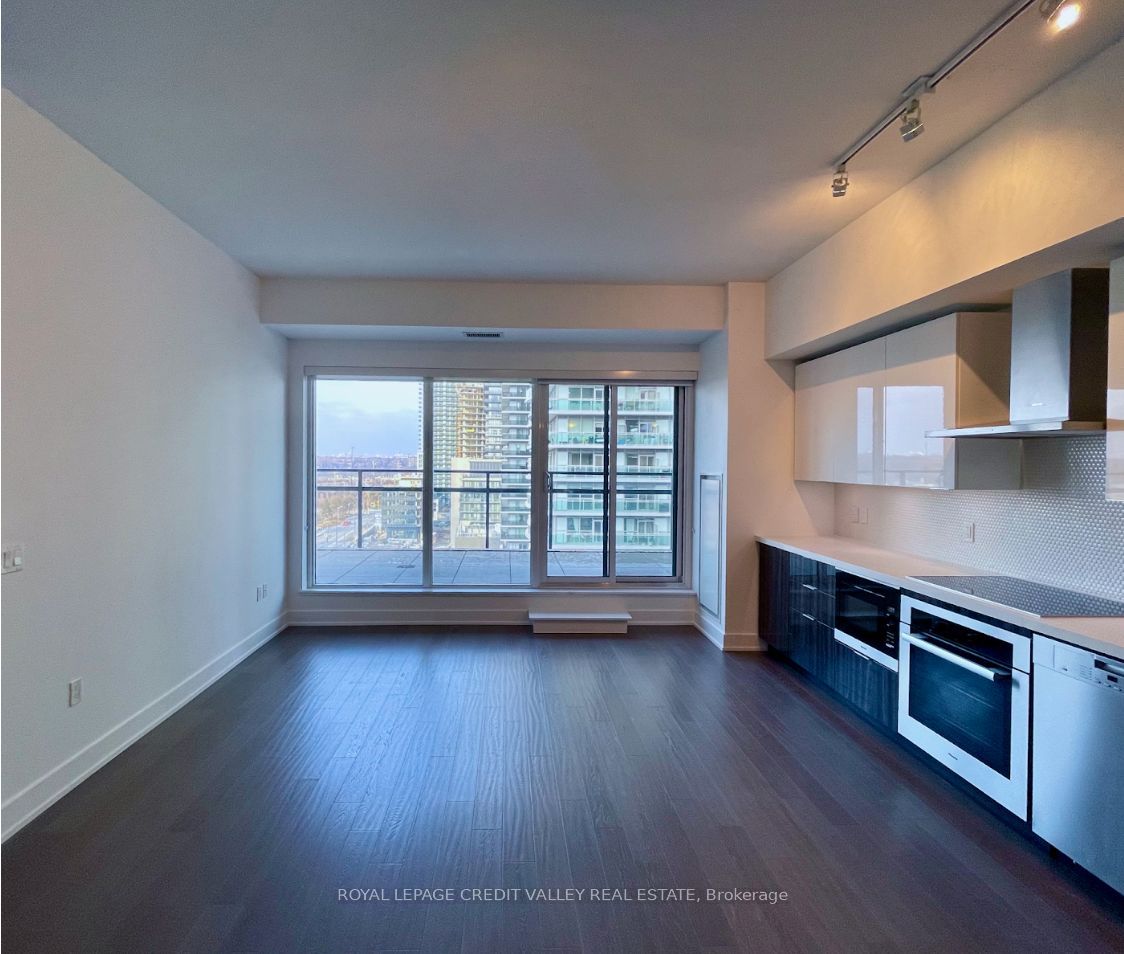 30 Shore Breeze Drive 1113