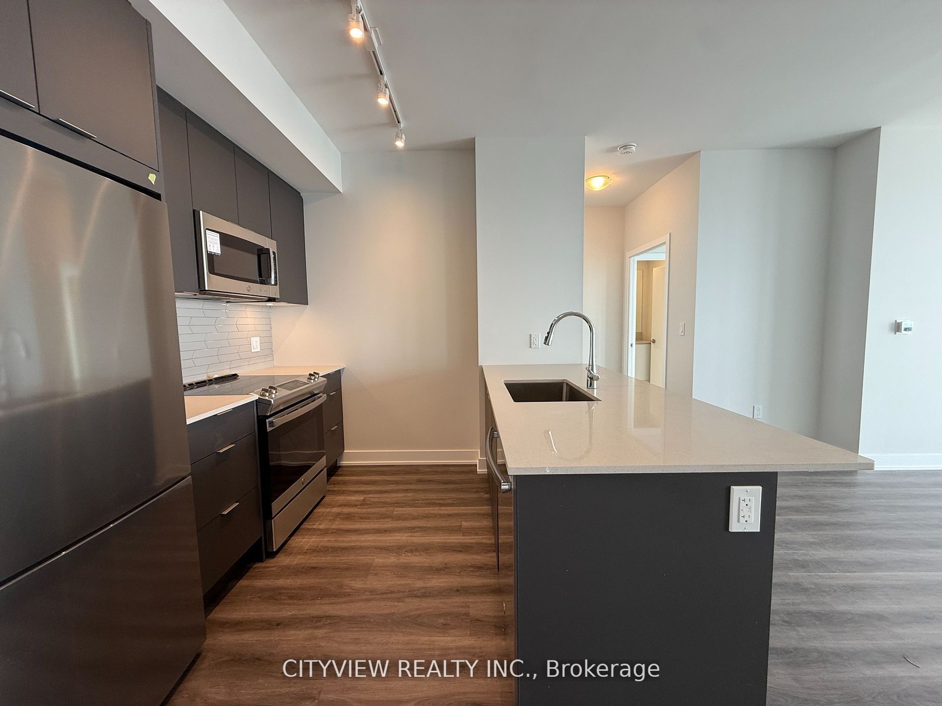 430 Square One Drive 4807