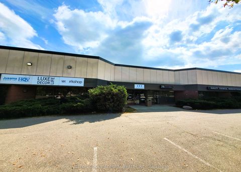 215 Dolomite Drive Toronto ON M3J 2N1