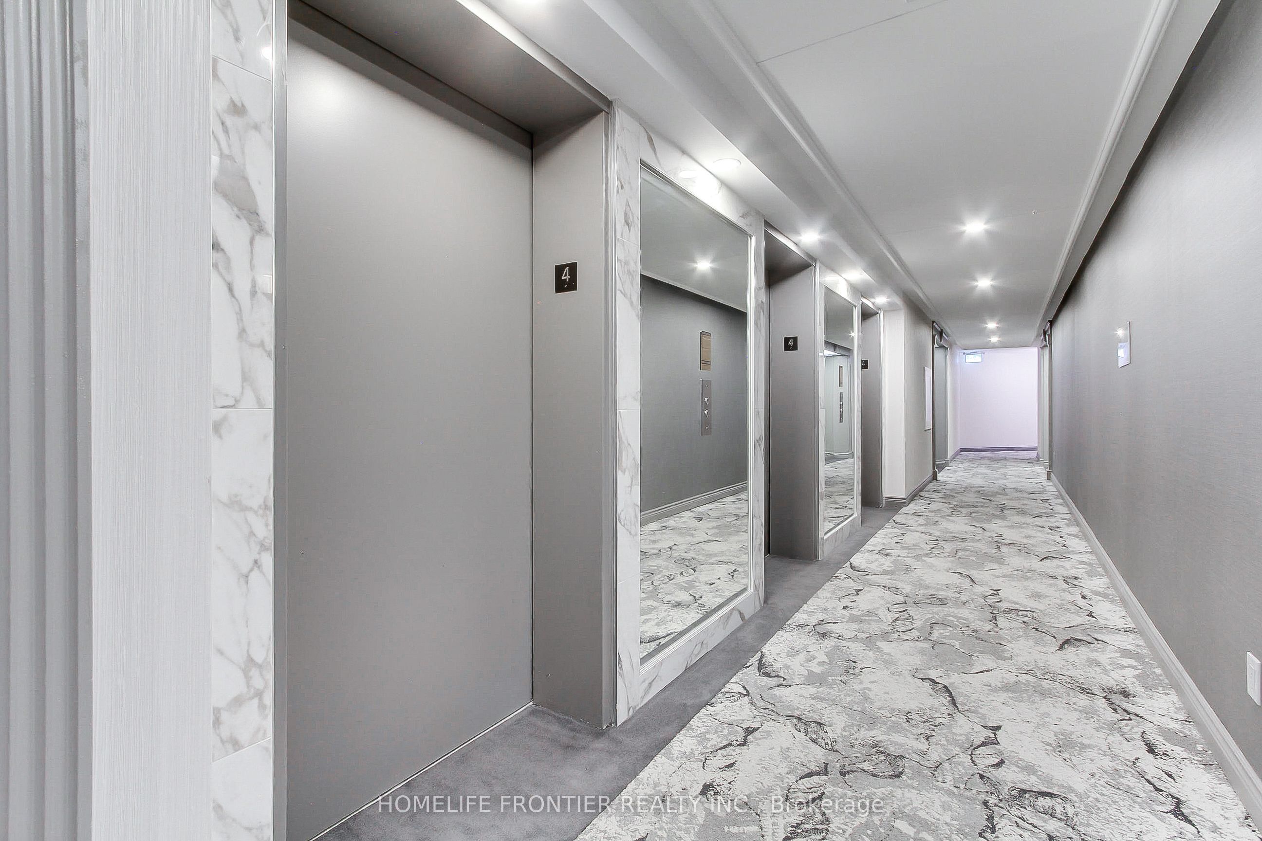 7300 Yonge Street 411