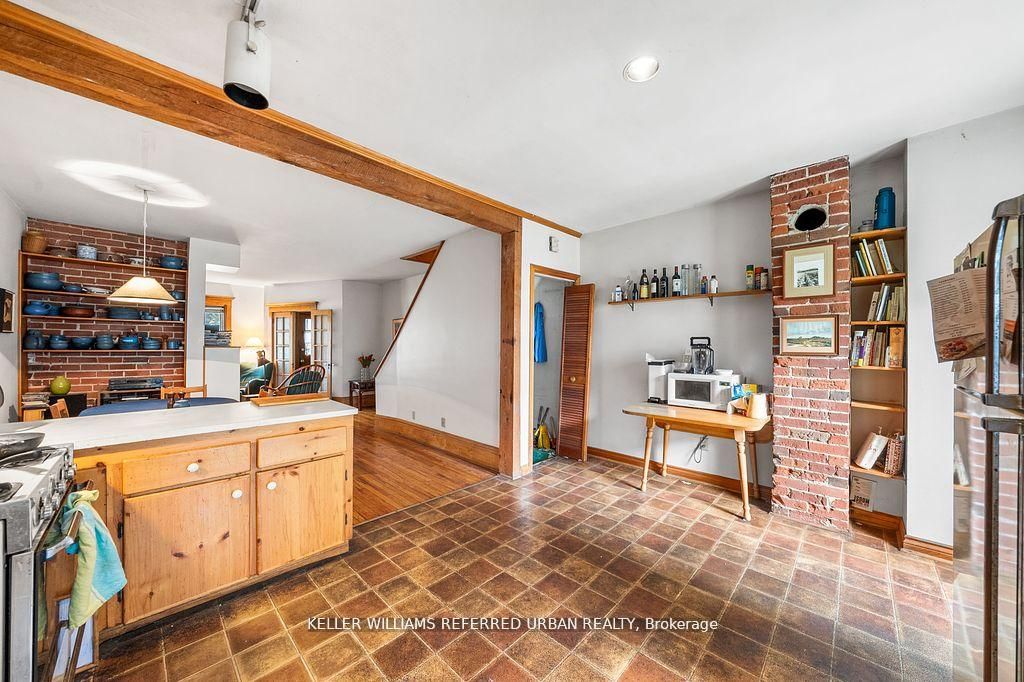 123 Gore Vale Avenue