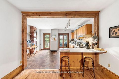 123 Gore Vale Avenue Toronto ON M6J 2R5