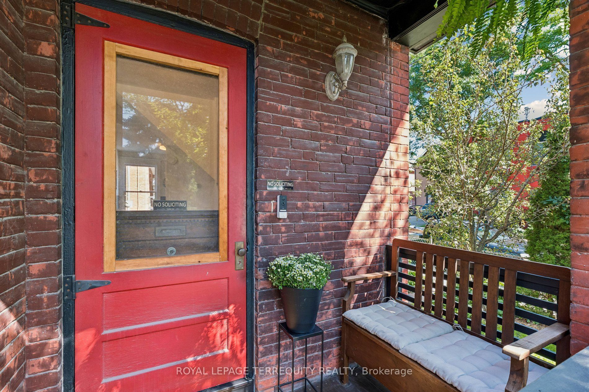 2 Wright Avenue