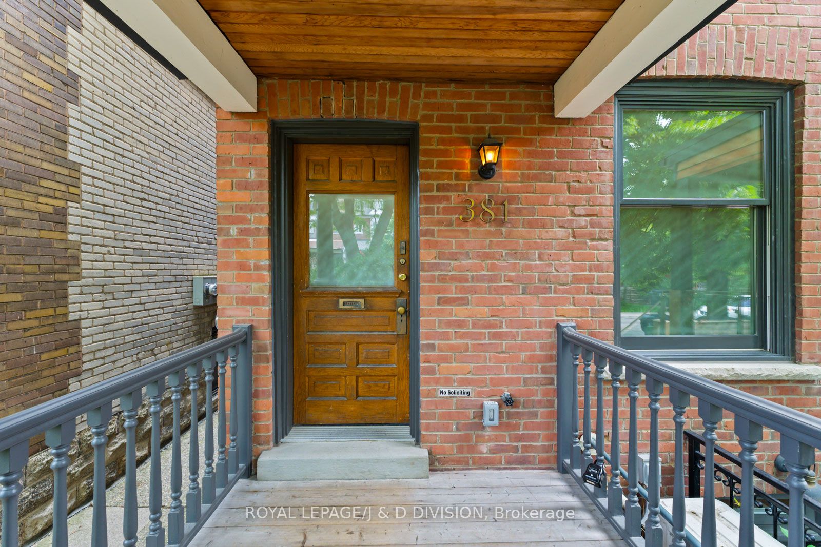 381 St Clarens Avenue
