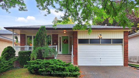 22 Coral Harbour Crescent Markham ON L3T 2Z7