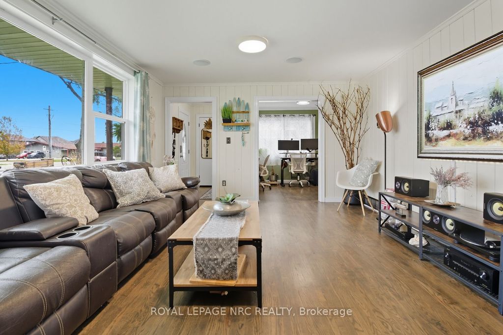 Photo of 464 Gorham Road, Fort Erie, ON L0S 1N0 (MLS # X12714042)