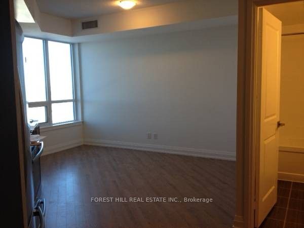 7161 Yonge Street 621