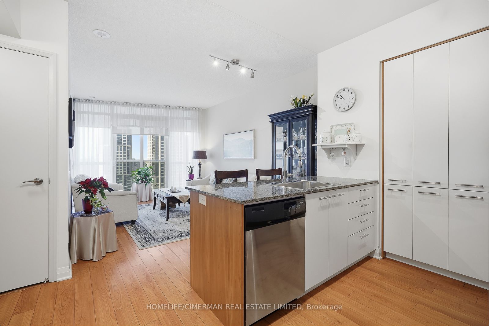 1 Valhalla Inn Road 2006