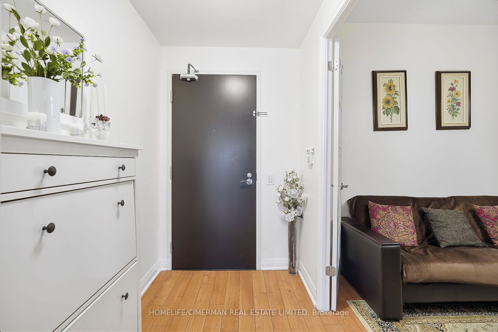 Photo of 1 Valhalla Inn Road #2006, Toronto, ON M9B 1S9 (MLS # W12694834)