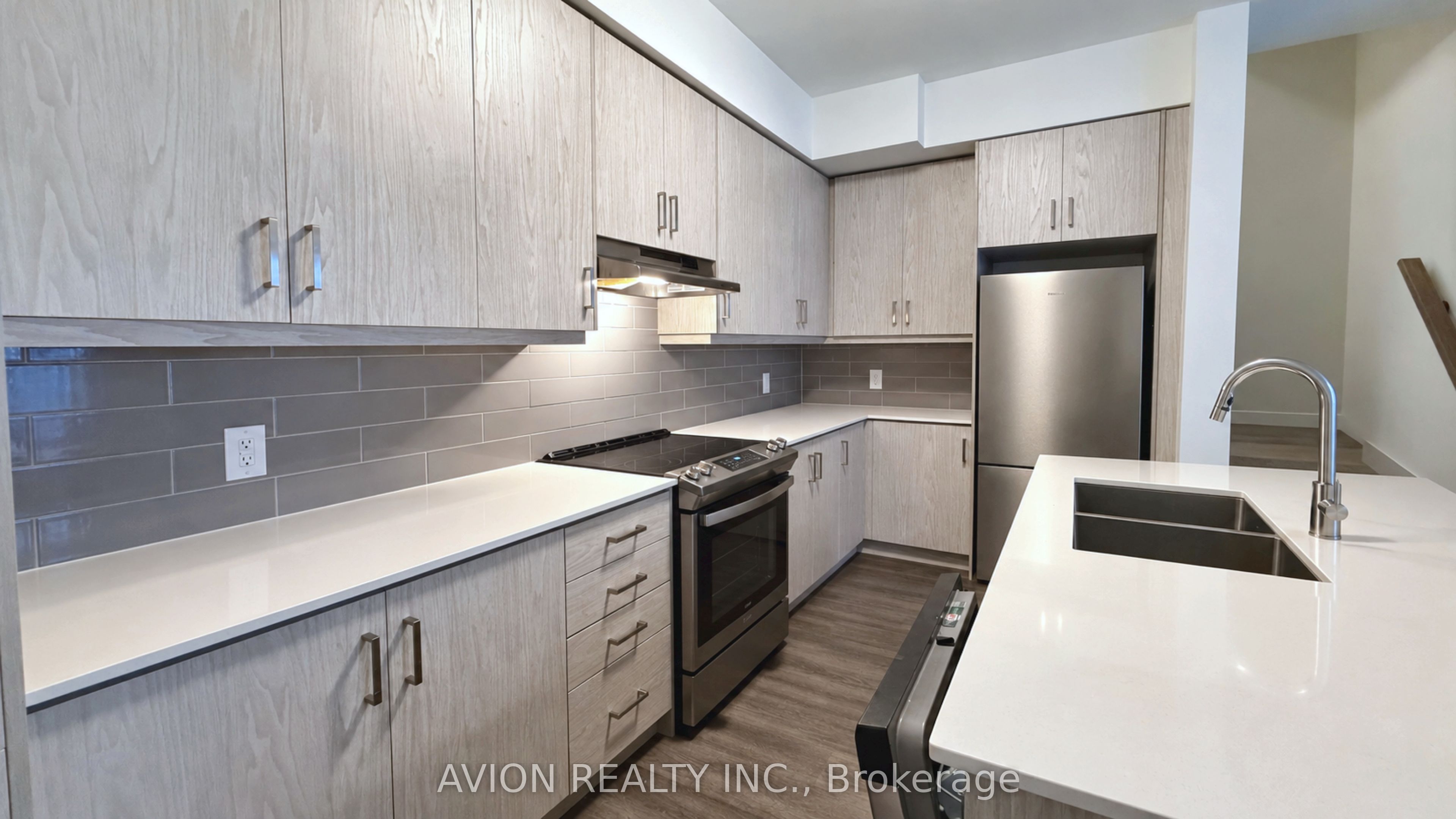 10 Almond Blossom Mews 99