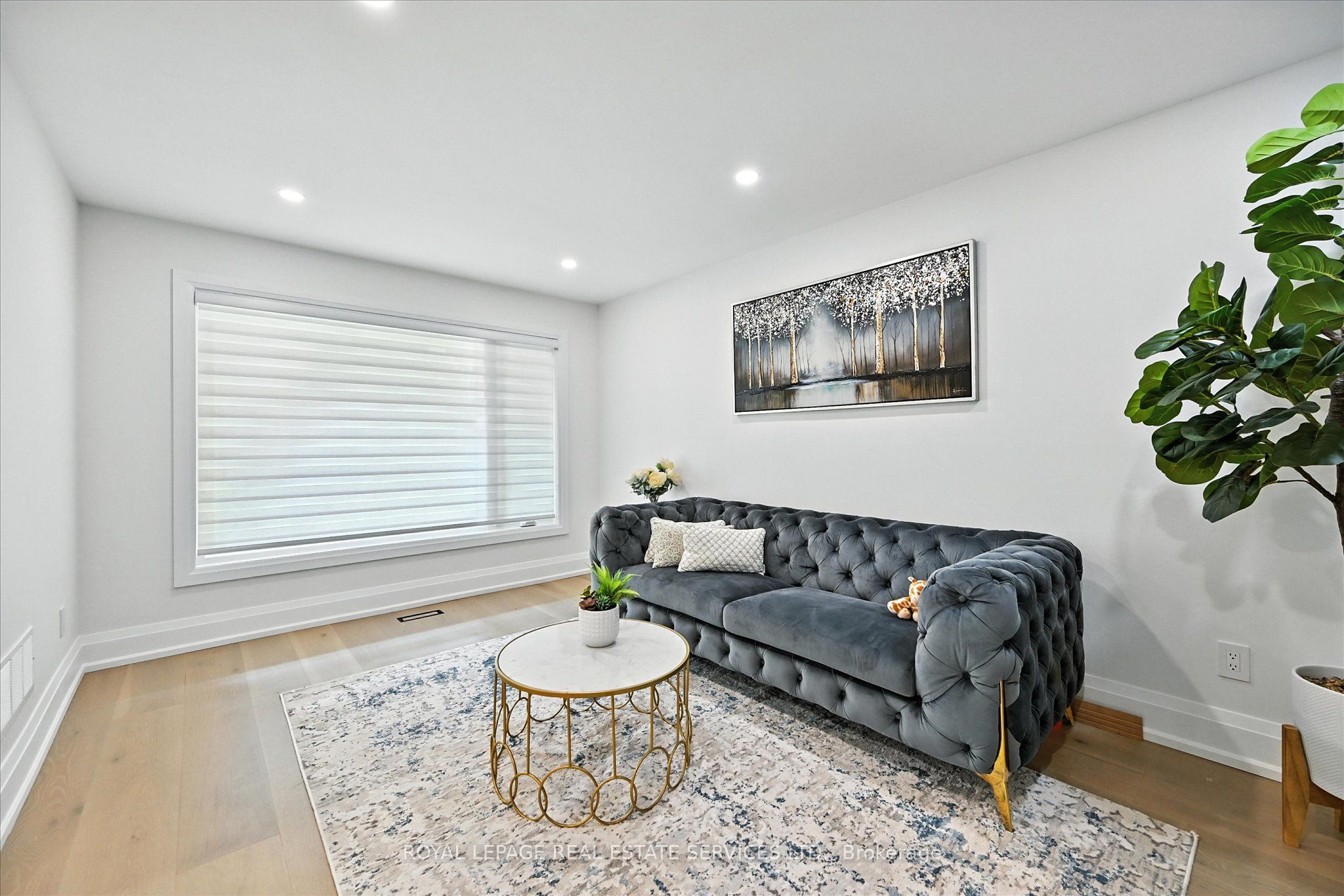 1267 Roseberry Crescent