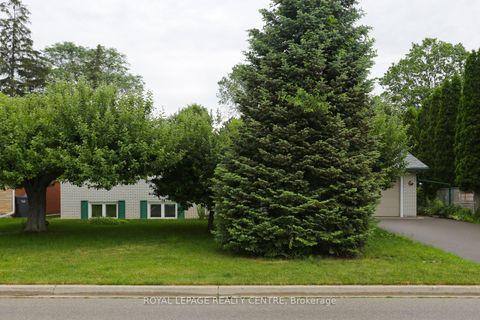 2341 Genevieve Drive Mississauga ON L5A 2M2