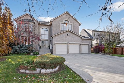 971 Lovingston Crescent Mississauga ON L4W 3V7