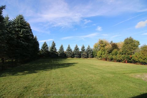 Photo of 175 Treegrove Circle, Aurora, ON L4G 6M1 (MLS # N12466391)