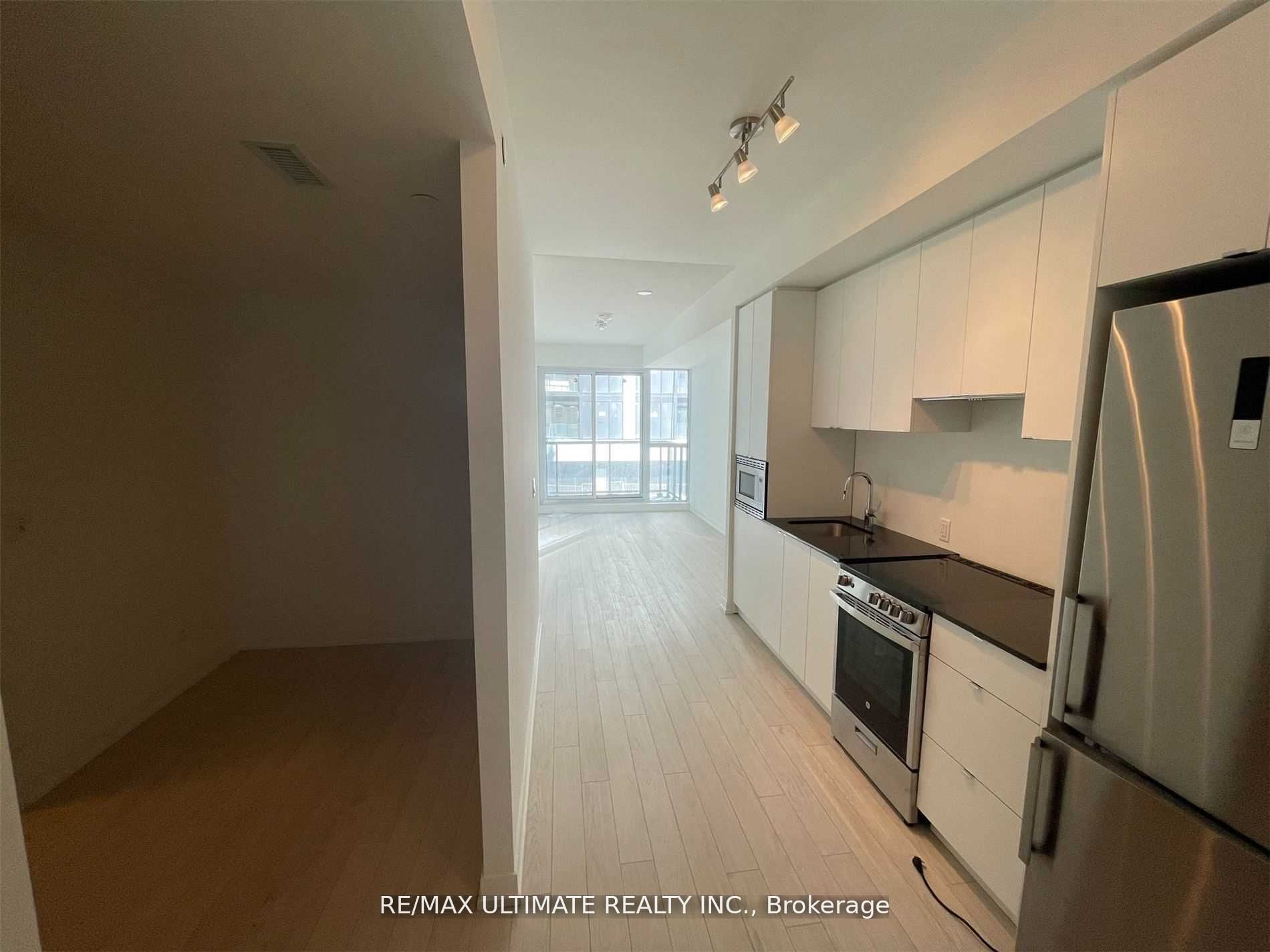 49 East Liberty Street 601