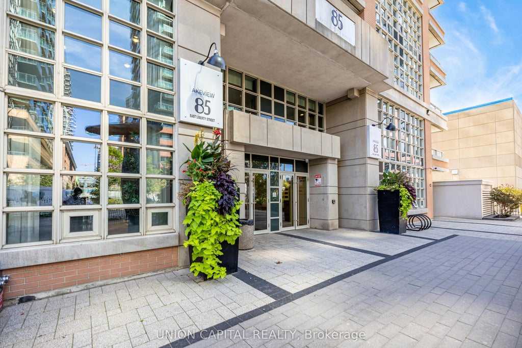 Photo of 85 East Liberty Street #1521, Toronto, ON M6K 3R4 (MLS # C13822030)