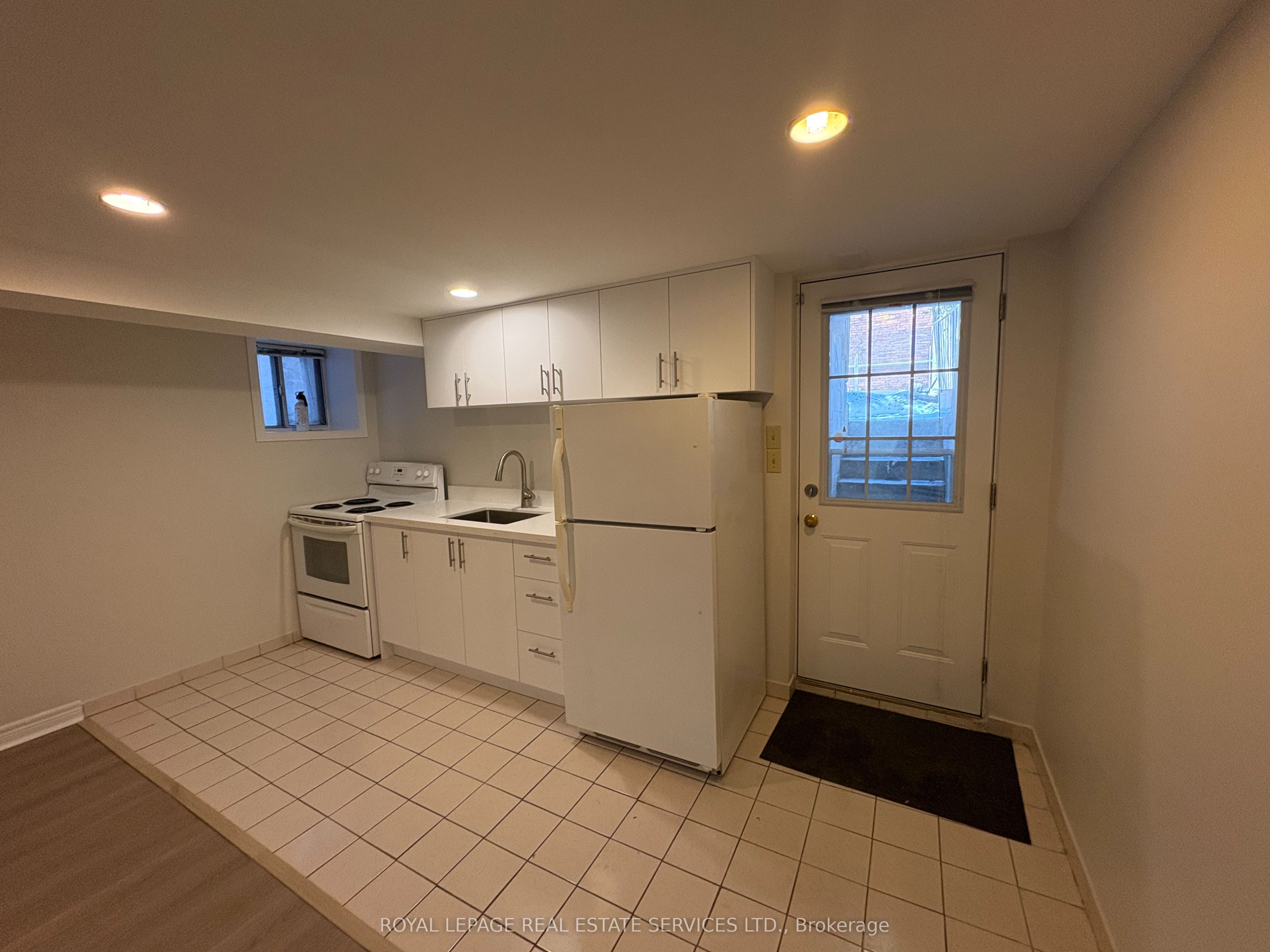 782 Palmerston Avenue Basement