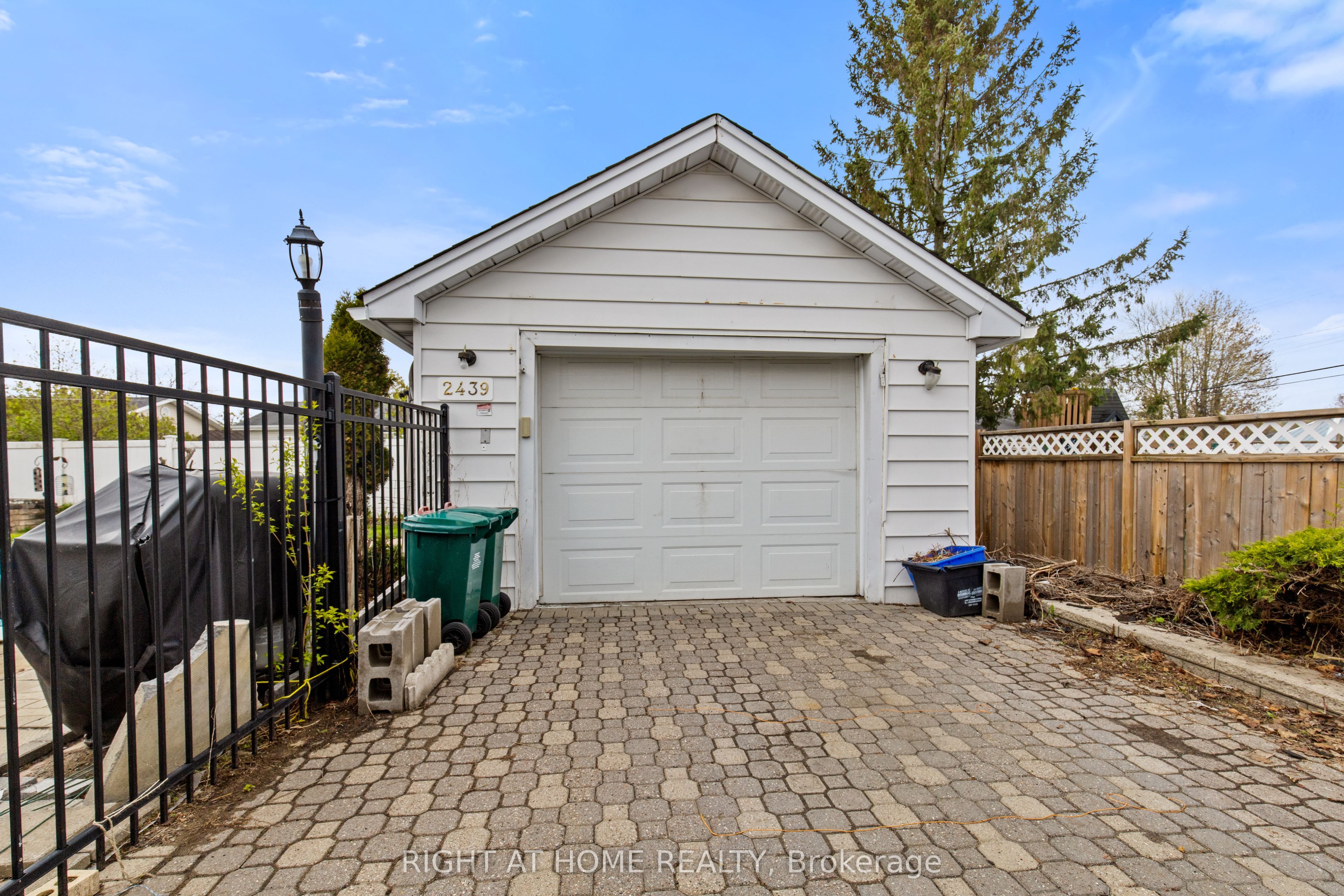 2439 Raymond Street
