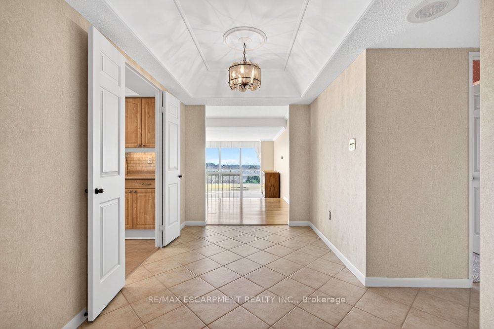 2170 Marine Drive 1001