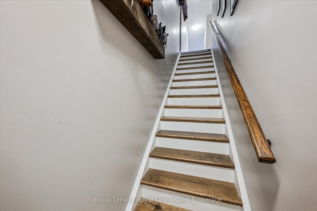 Photo of 35 Mountford Drive #85, Guelph, ON N1E 0G6 (MLS # X13172860)