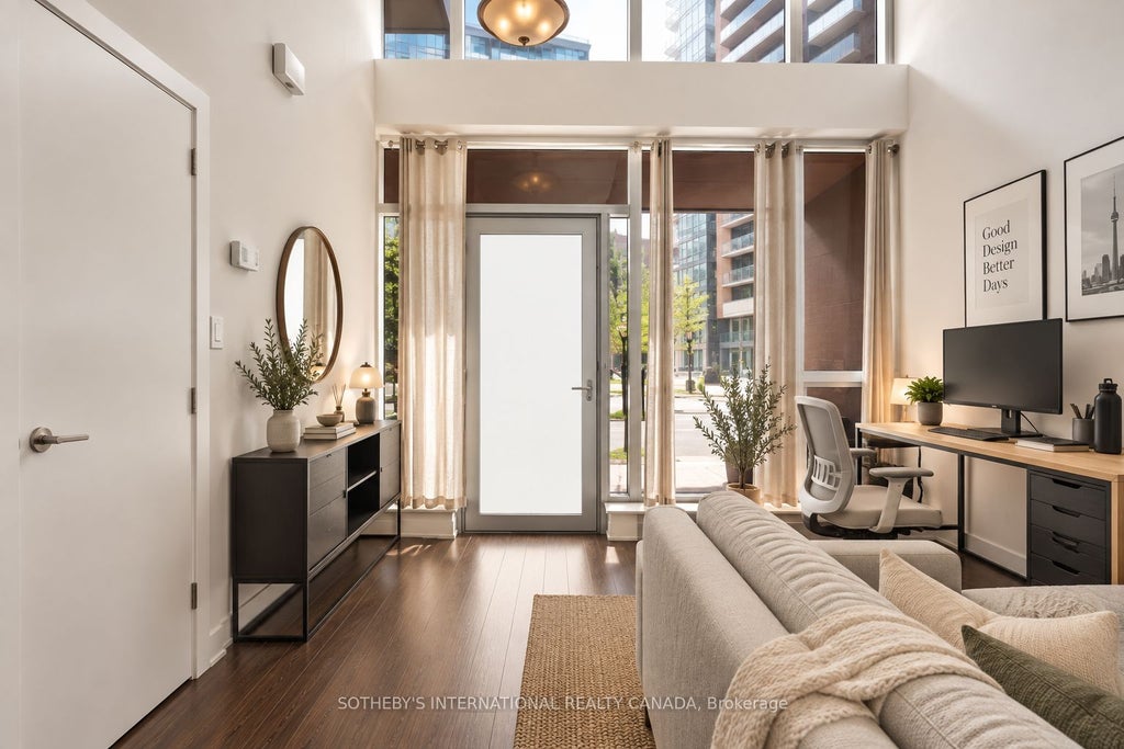 Photo of 20 Bruyeres Mews #TH7, Toronto, ON M5V 0G8 (MLS # C13782278)