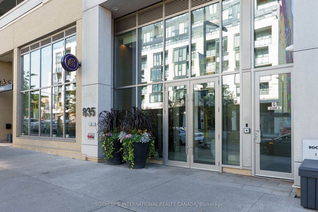 Photo of 835 St. Clair Avenue W #707, Toronto, ON M6C 0A8 (MLS # C12597100)