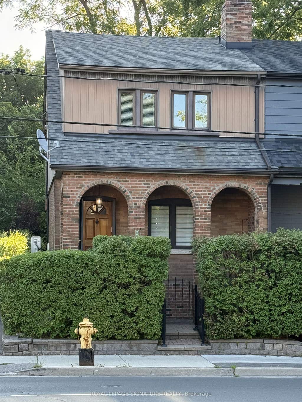 Photo of 1089 Mt Pleasant Road, Toronto, ON M4P 2M7 (MLS # C13582792)