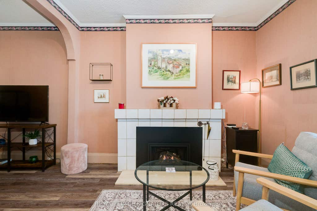 Photo of 1089 Mt Pleasant Road, Toronto, ON M4P 2M7 (MLS # C13582792)