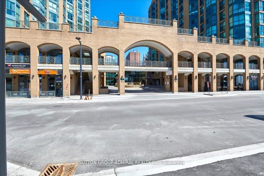 Photo of 150 Dunlop Street E #509, Barrie, ON L4M 6H1 (MLS # S12849698)