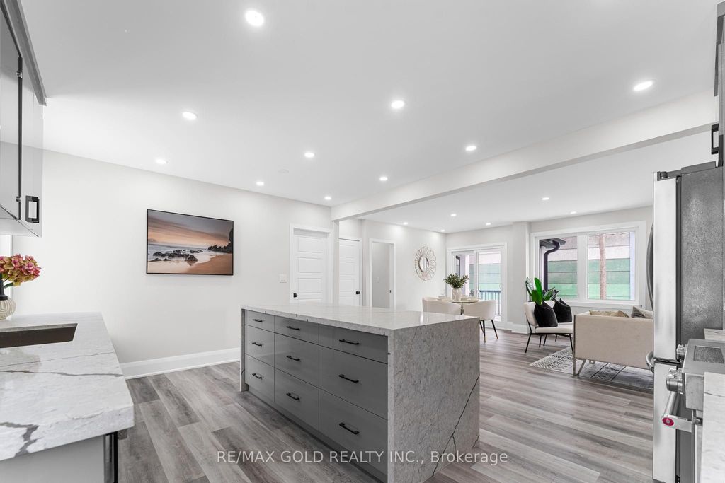 Photo of 128 Premium Way, Mississauga, ON L5B 1A2 (MLS # W12937918)