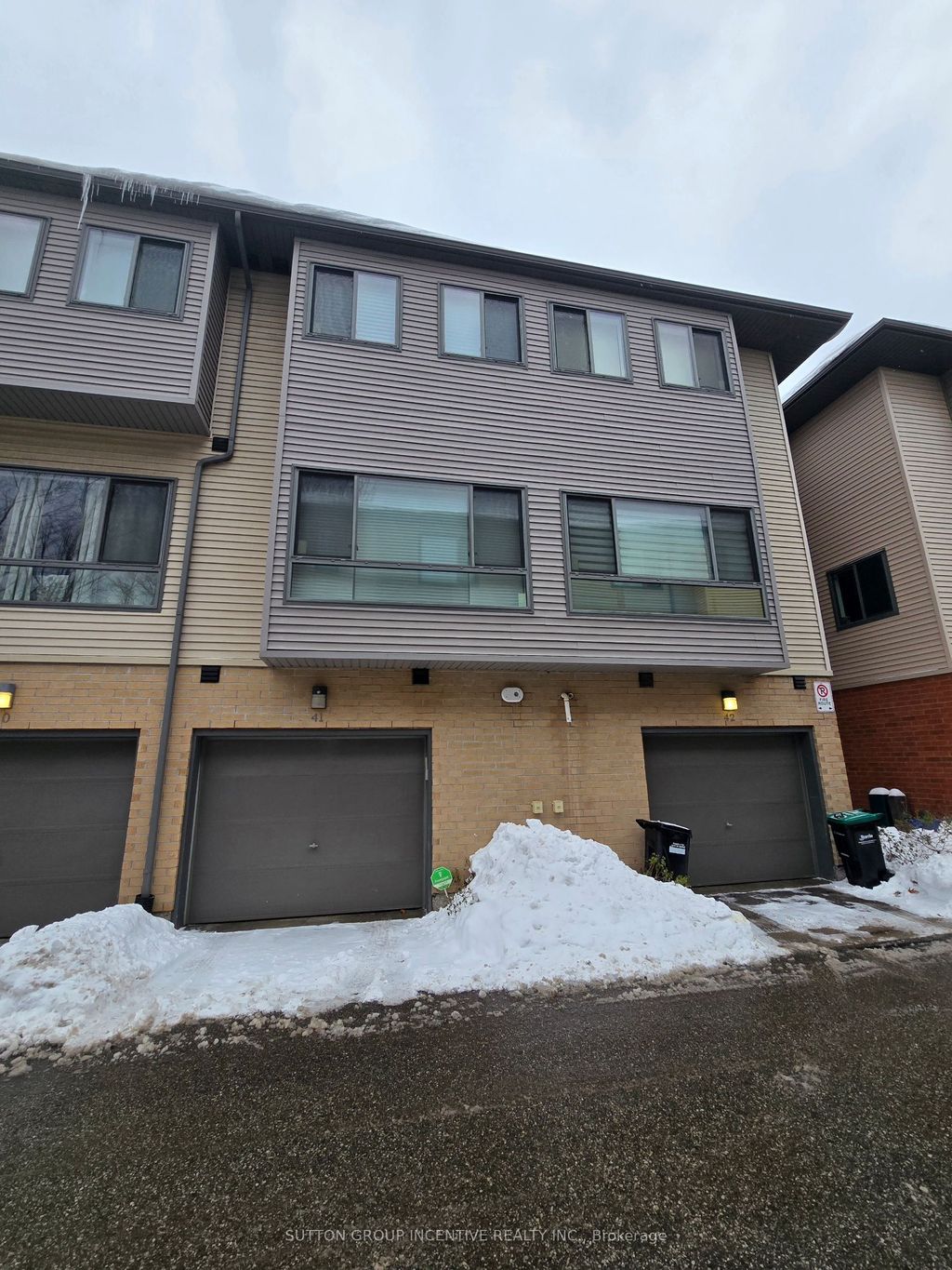 Photo of 369 Essa Road #41, Barrie, ON L4N 9C8 (MLS # S12608434)