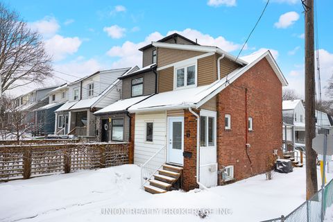 37 Bastedo Avenue Toronto ON M4C 3M8