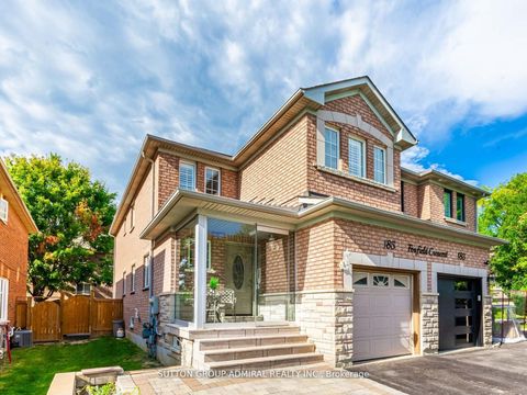 Photo of 185 Foxfield Crescent, Vaughan, ON L4K 5E8 (MLS # N12495678)
