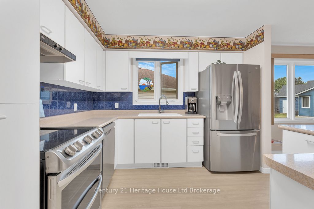 Photo of 14 McDonald Court, Tillsonburg, ON N4G 5L8 (MLS # X12594848)