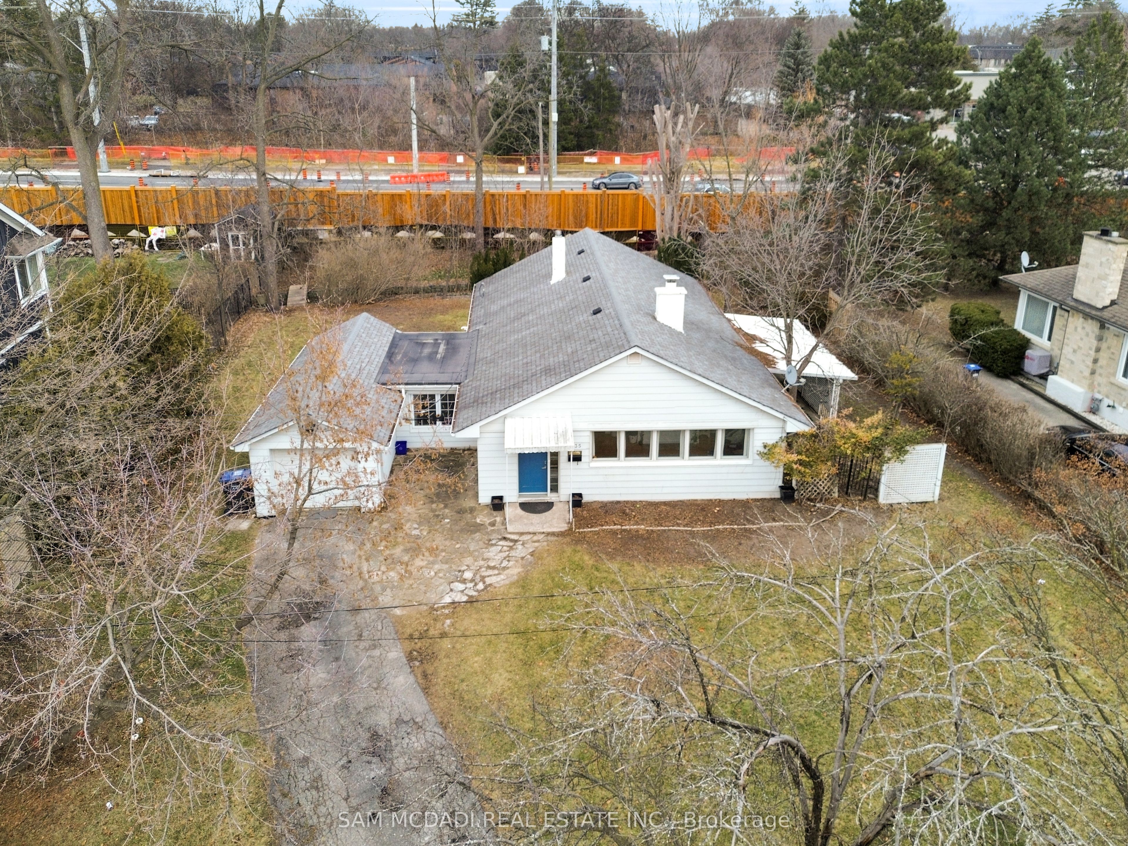 1235 Old River Road