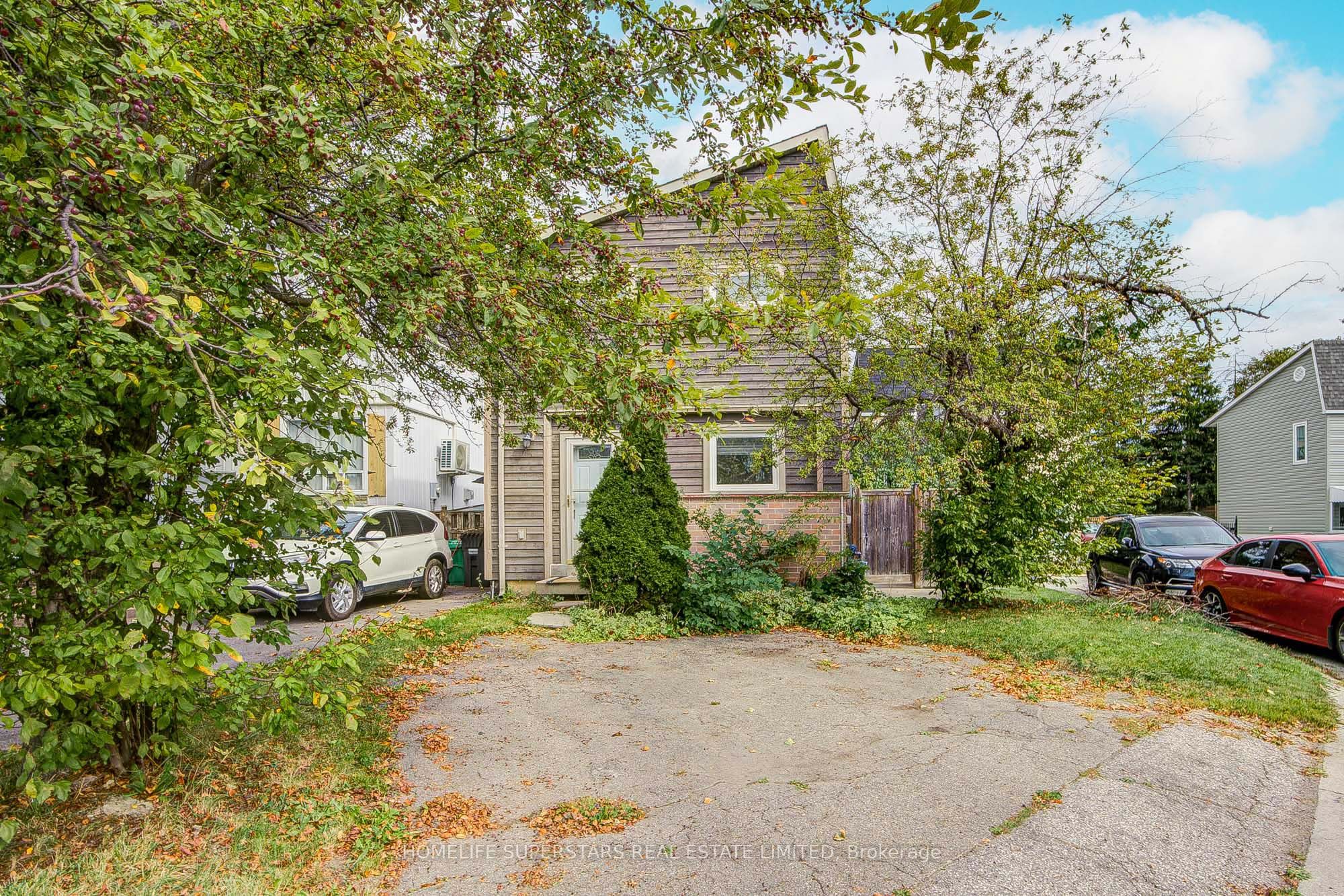 50 Hoskins Square