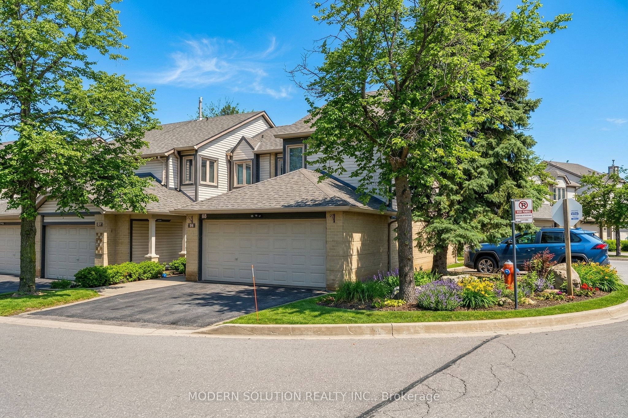 2275 Credit Valley Road 58