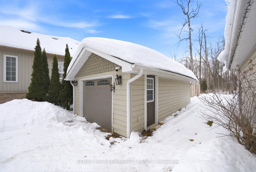 Photo of 3816 30th Side Road, Innisfil, ON L9S 2Y4 (MLS # N12868024)