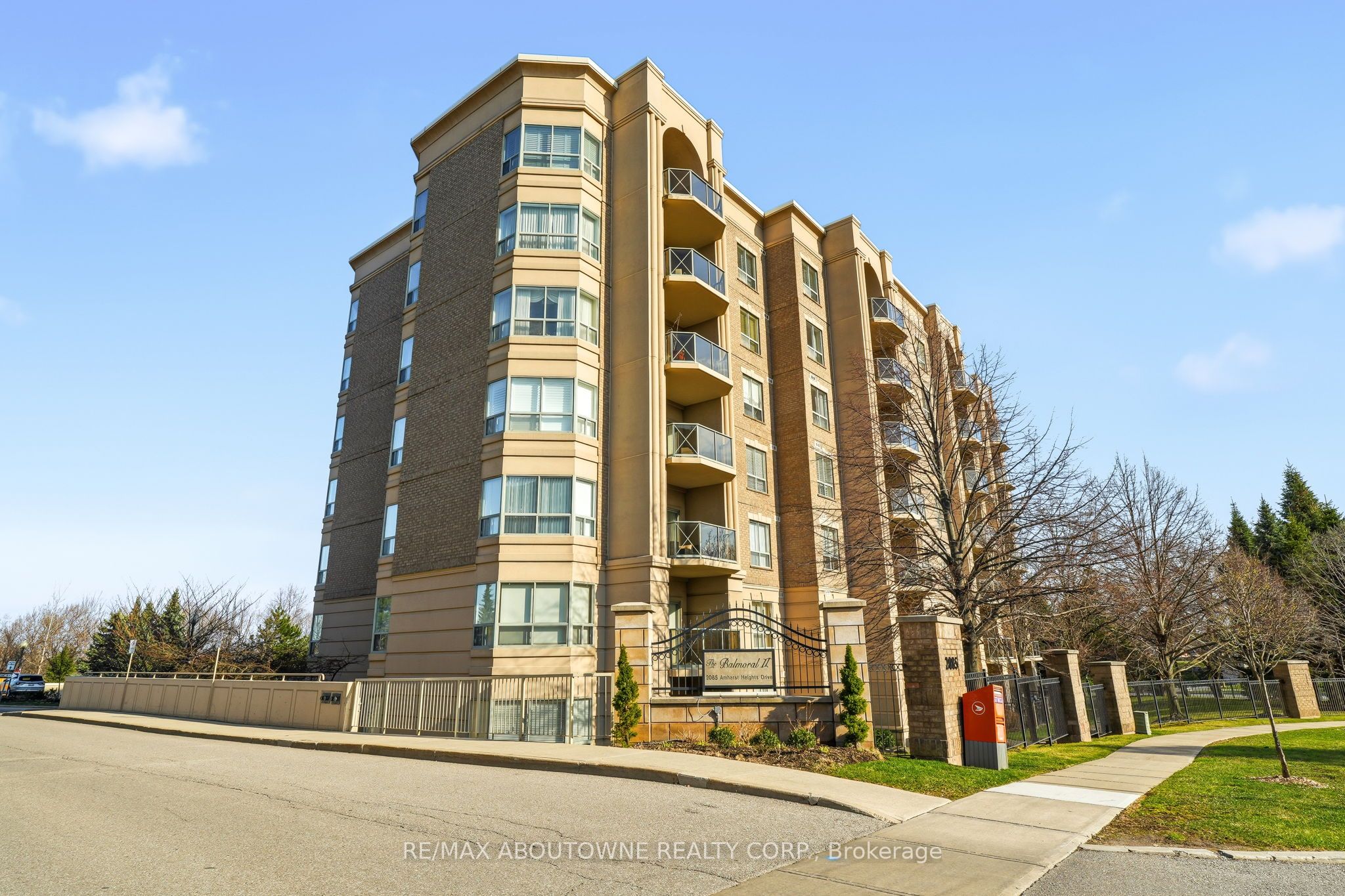 2085 Amherst Heights 209