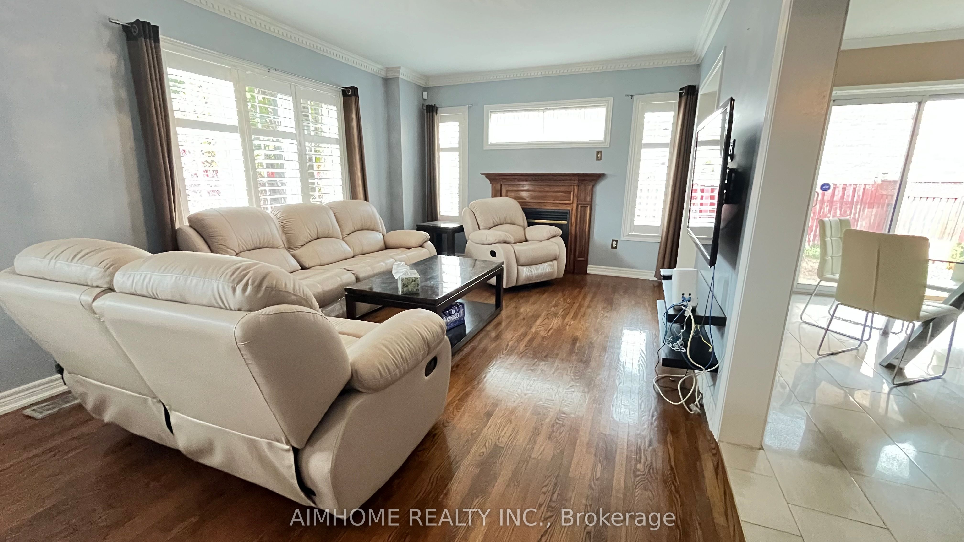 881 Knotty Pine Grove Main and Upper