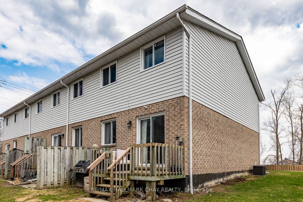Photo of 325 West Street N #42, Orillia, ON L3V 7P4 (MLS # S13044492)